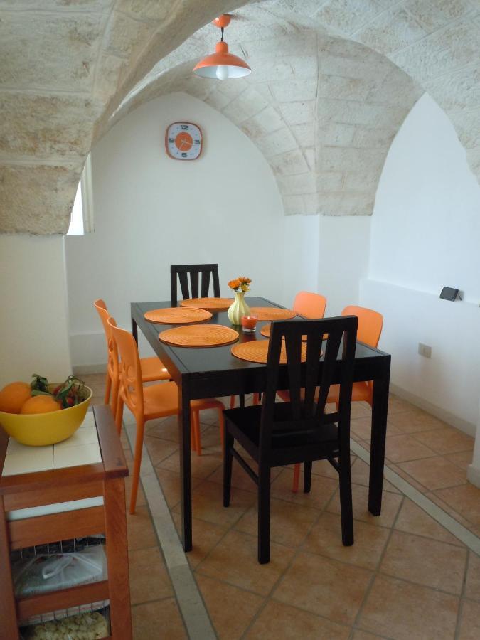 Casa Josephina - Three Level Stone Home With Balcony, 2 Roof Terraces & Sea Views Ostuni Kültér fotó