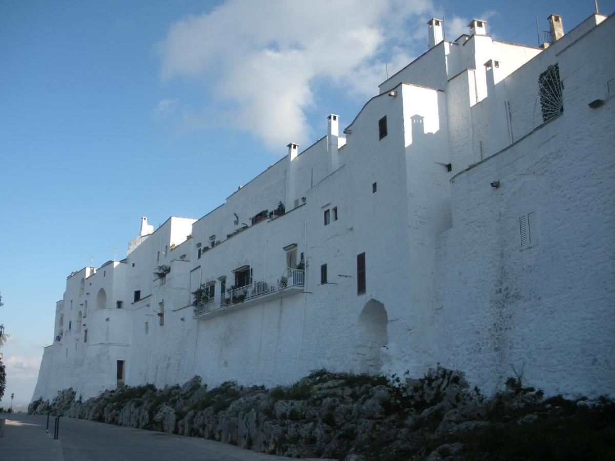 Casa Josephina - Three Level Stone Home With Balcony, 2 Roof Terraces & Sea Views Ostuni Kültér fotó